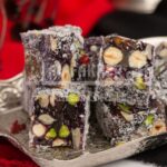 Karışık Çerezli Böğürtlen Aromalı İstanbul Lokum